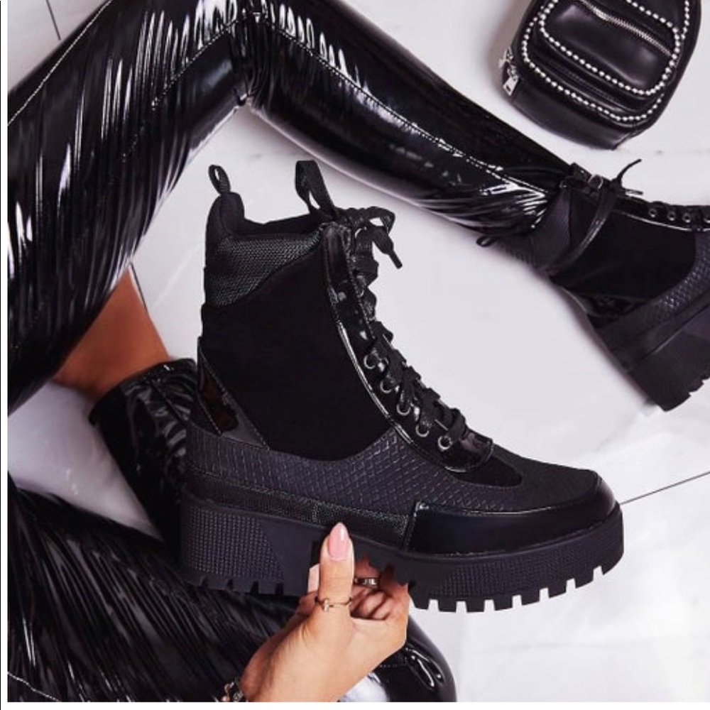 Commander Chunky Lace Up Ankle Boots